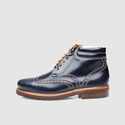 Men's shoes made of exotic leather