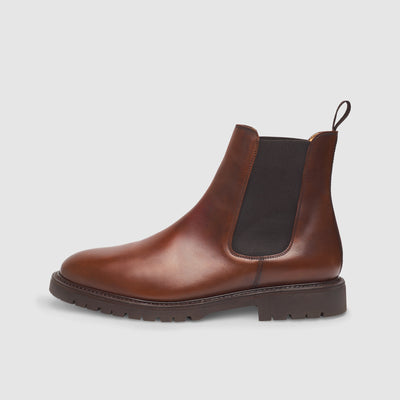 Wide shoes for men
